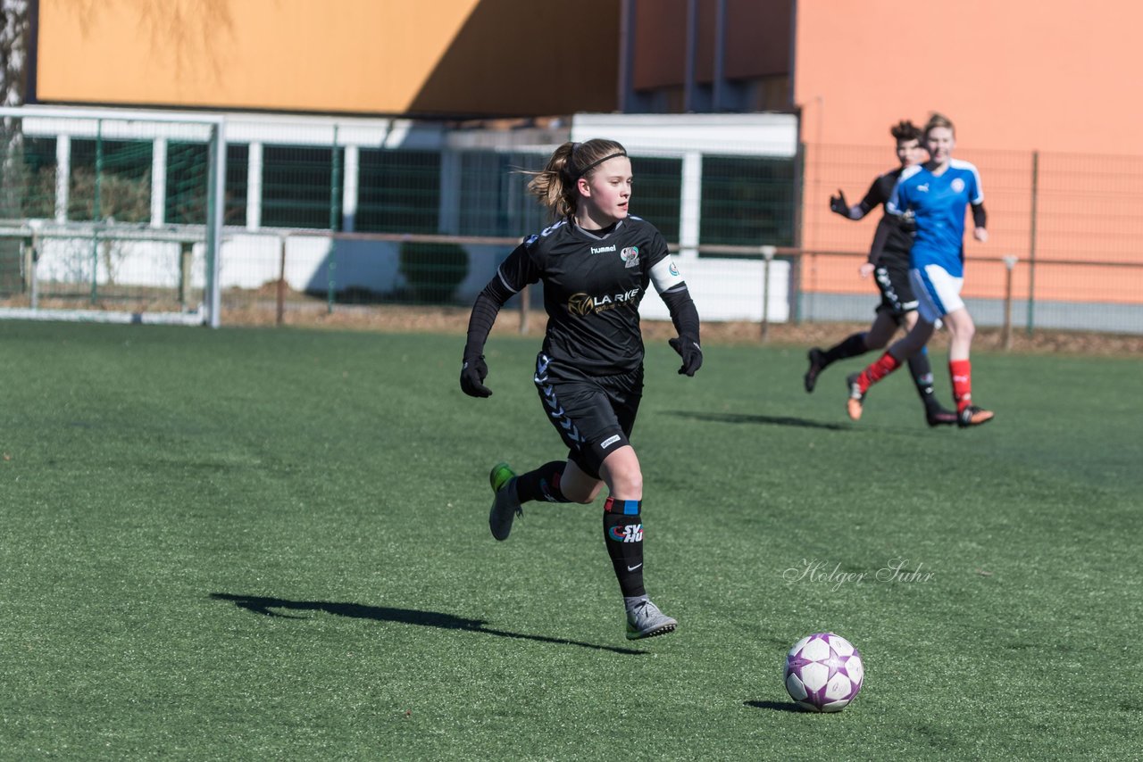 Bild 264 - B-Juniorinnen Halbfinale SVHU - Holstein Kiel : Ergebnis: 3:0